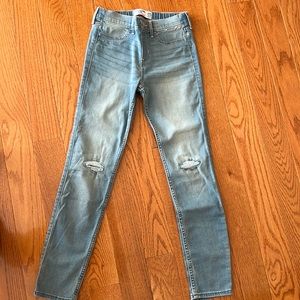 Comfy pull on jean, soft and cute